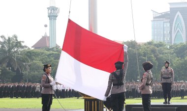 Polda-Jatim-Peringati-Hari-Ibu-Tekankan-Peran-Strategis-Perempuan-Menuju-Indonesia-Emas-2045